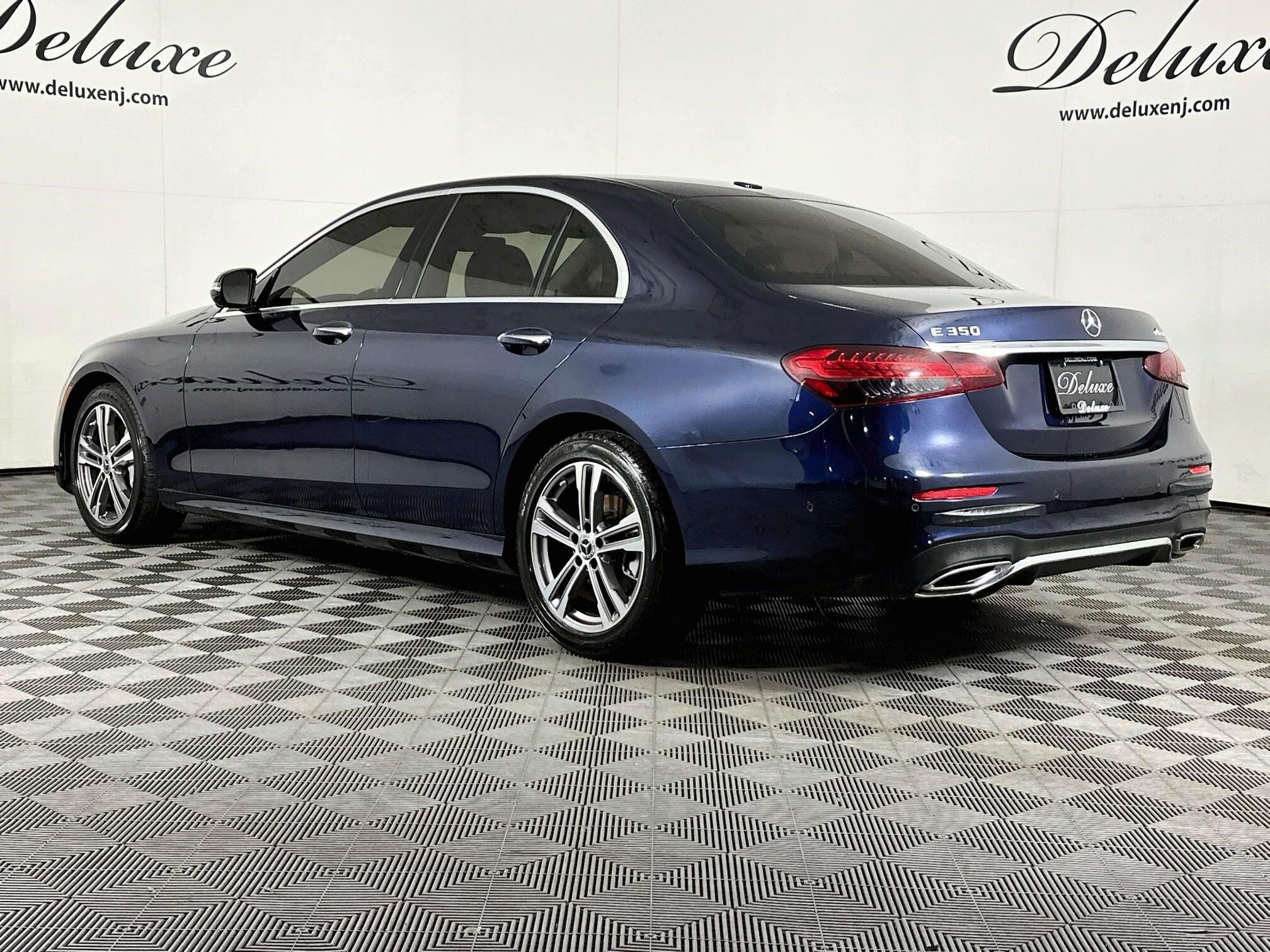 Used 2021 Mercedes-Benz E 350 4MATIC Sedan image 4