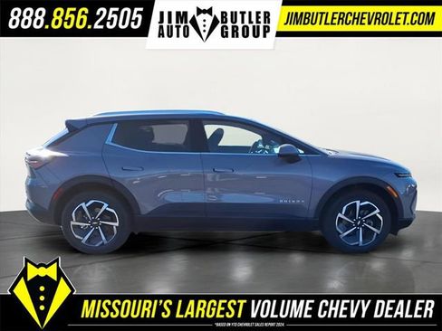 New 2026 Chevrolet Equinox EV LT image 5