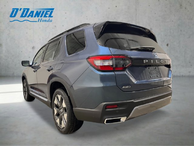 New 2026 Honda Pilot Touring image 3
