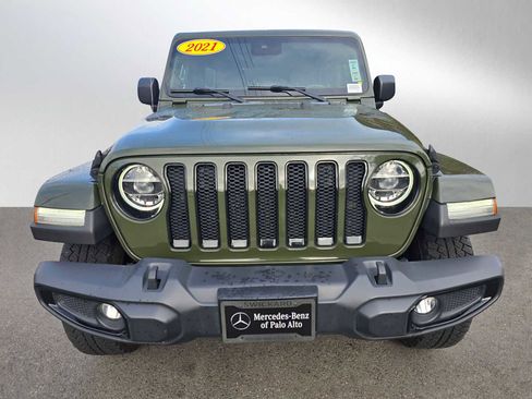 Used 2021 Jeep Wrangler Unlimited Sahara image 8