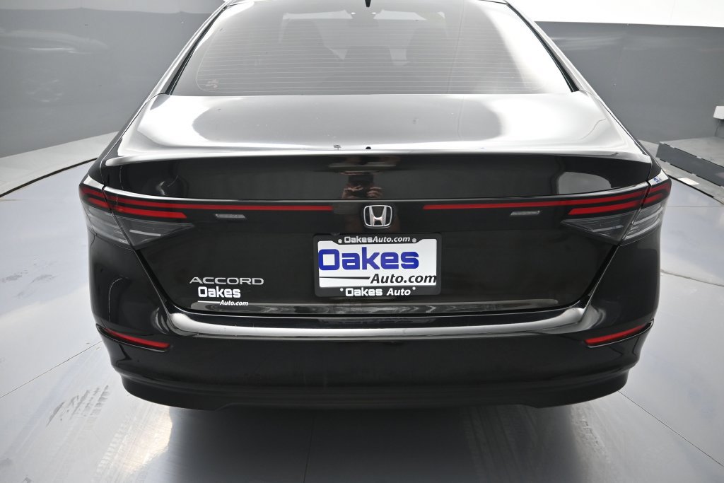 Used 2023 Honda Accord EX image 29