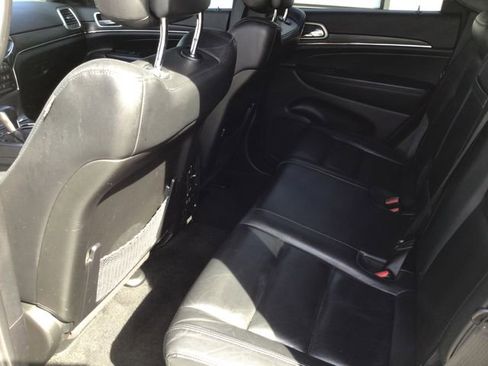 Used 2022 Jeep Grand Cherokee Limited image 36