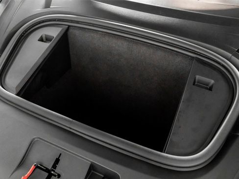 Used 2020 Porsche Taycan Turbo S w/ Premium Package image 50