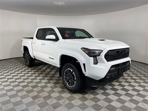 New 2026 Toyota Tacoma TRD Sport image 7