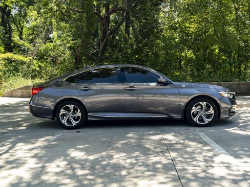 Used 2020 Honda Accord EX-L image 10