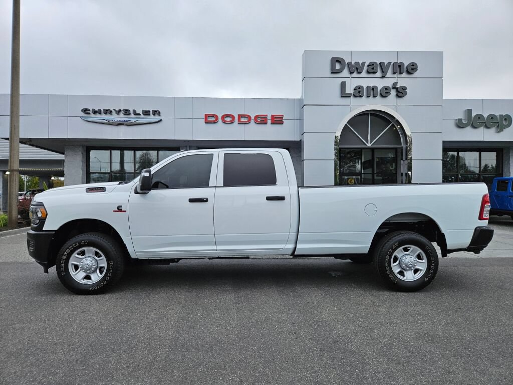 Used 2024 RAM 2500 Tradesman w/ Snow Chief Group AWD/4WD image 2