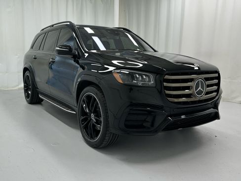 Used 2024 Mercedes-Benz GLS 450 4MATIC image 1