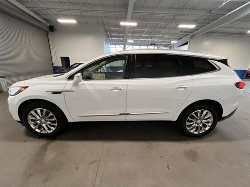 Used 2019 Buick Enclave Premium w/ Experience Buick Package image 6