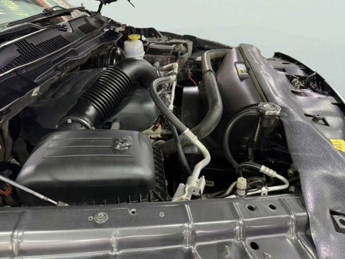 Used 2019 RAM 1500 Classic SLT image 53