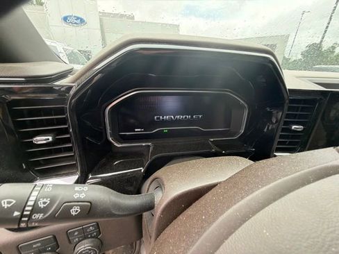 Used 2025 Chevrolet Silverado 1500 LTZ w/ LTZ Premium Package AWD/4WD image 24