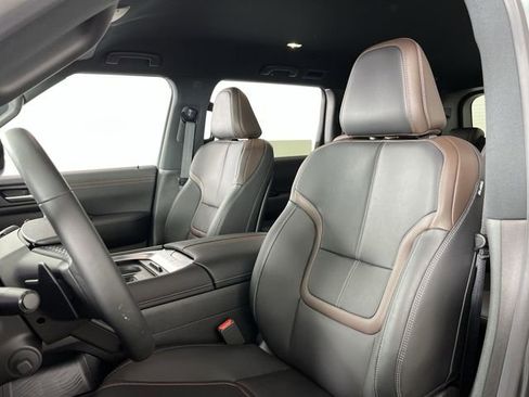 New 2026 Nissan Armada SL w/ Captain's Chari Seat Package image 11