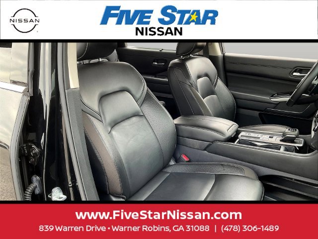 Used 2024 Nissan Pathfinder SL FWD image 30