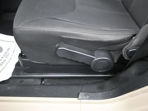 Used 2017 Jeep Wrangler Sport AWD/4WD image 10