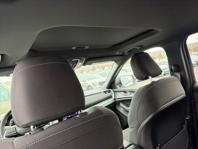 New 2026 Jeep Grand Cherokee Laredo X AWD/4WD image 13