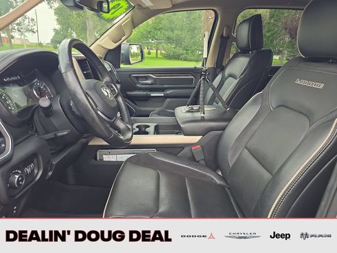 Used 2019 RAM 1500 Laramie AWD/4WD image 11
