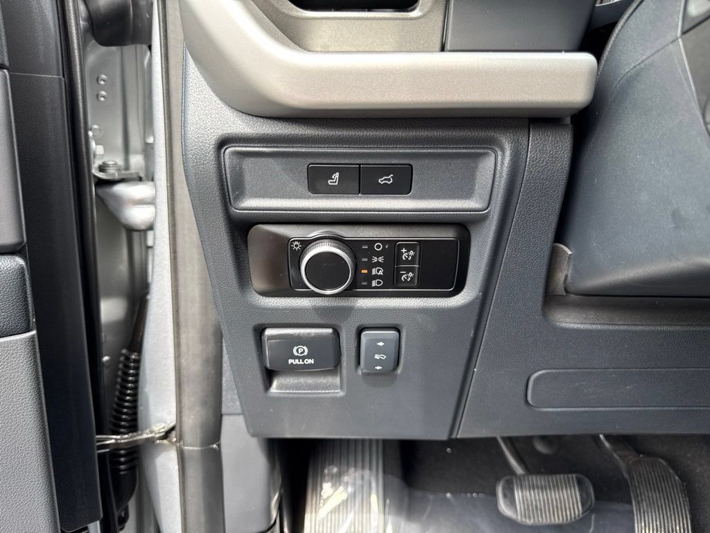 Used 2024 Ford Expedition Max XLT AWD/4WD image 11