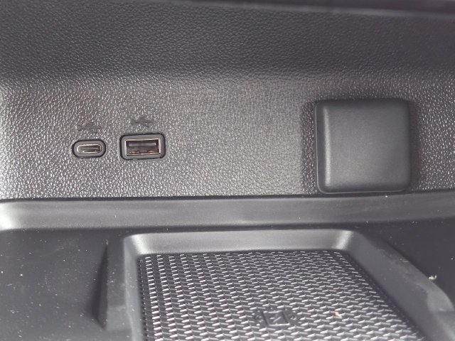 New 2027 Chevrolet Traverse RS w/ LPO, Floor Liner Package AWD/4WD image 37