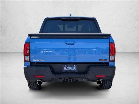 Used 2025 Honda Ridgeline TrailSport image 7