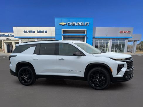 New 2026 Chevrolet Traverse RS image 7