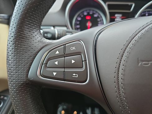 Used 2019 Mercedes-Benz GLS 450 4MATIC image 18