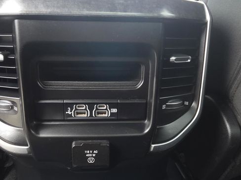 Used 2019 RAM 1500 Big Horn image 26