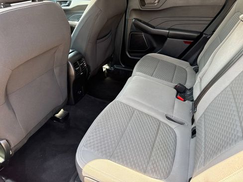 Used 2022 Ford Escape SE w/ Convenience Package FWD image 16