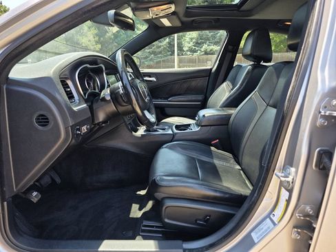 Used 2015 Dodge Charger SXT w/ AWD Plus Group image 15