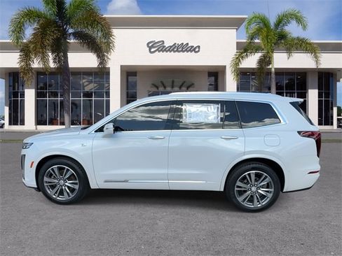 Certified 2021 Cadillac XT6 Premium Luxury image 9