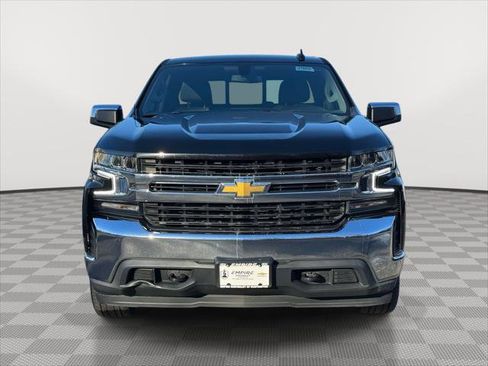 Used 2021 Chevrolet Silverado 1500 LT image 2