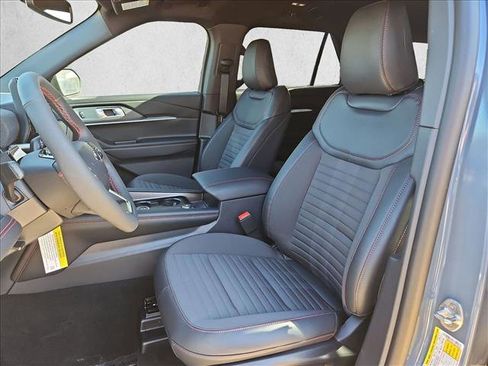 New 2026 Ford Explorer ST-Line w/ ST-Line Street Pack image 4