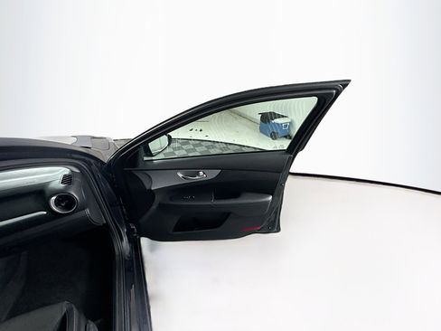 Used 2022 Kia Forte LXS FWD image 29
