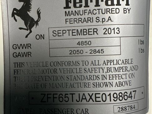 Used 2014 Ferrari California image 16