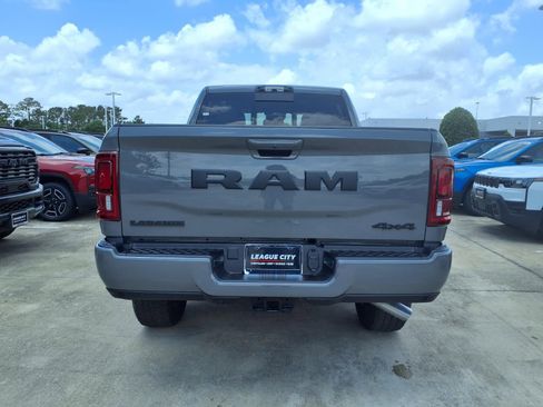 New 2026 RAM 2500 Laramie w/ Night Edition AWD/4WD image 6