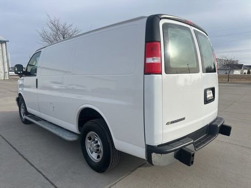 Used 2024 Chevrolet Express 2500 w/ Driver Convenience Package image 5