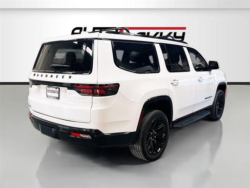 Used 2022 Jeep Wagoneer Series II image 7