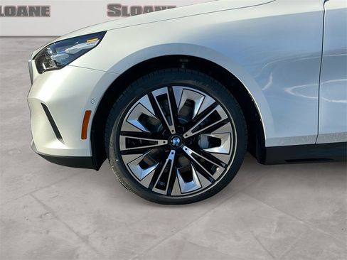 New 2026 BMW 530i xDrive image 14