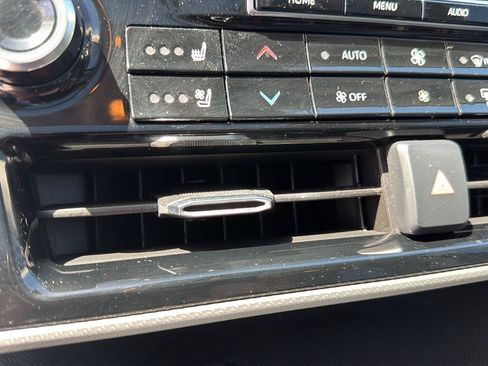 Used 2020 Toyota Highlander Platinum AWD/4WD image 29