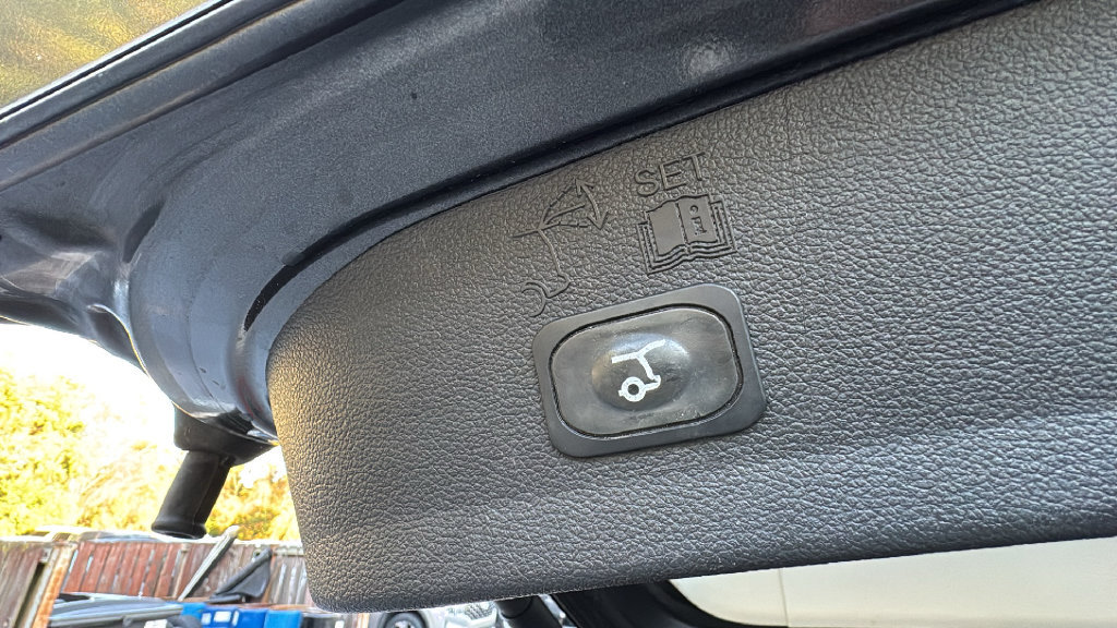 Used 2019 Ford Escape SEL AWD/4WD image 14