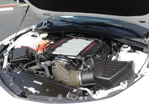 Used 2021 Chevrolet Camaro SS RWD image 28