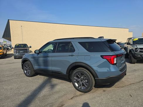 New 2026 Ford Explorer Active AWD/4WD image 8