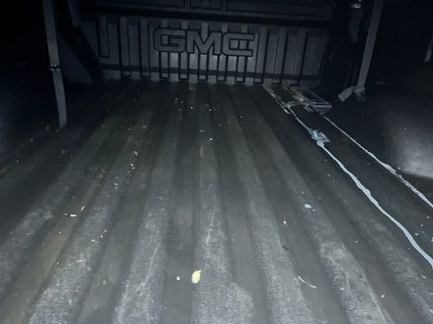 Used 2017 GMC Canyon SLE w/ SLE Convenience Package image 23