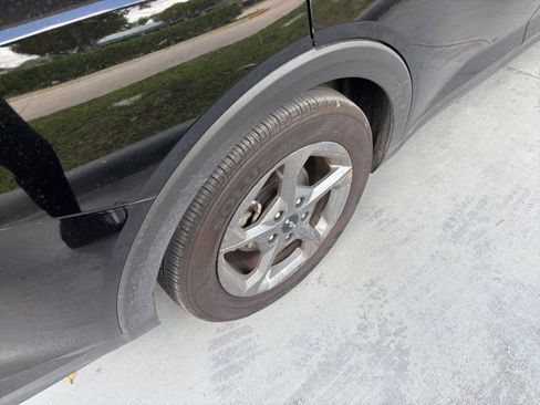 Used 2025 Kia K4 LXS image 12