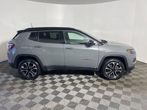 Certified 2023 Jeep Compass Limited image 10