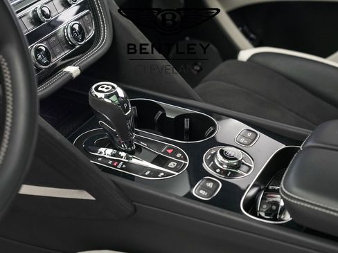 Used 2023 Bentley Bentayga Speed image 20