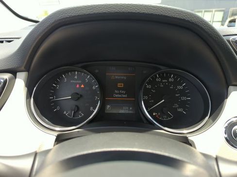 Certified 2021 Nissan Rogue Sport SL w/ Premium Package FWD image 46