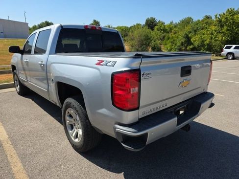 Used 2018 Chevrolet Silverado 1500 LT w/ All Star Edition AWD/4WD image 3