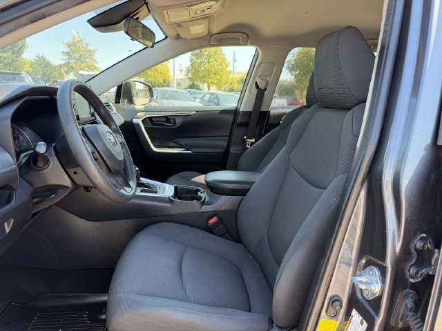 Used 2019 Toyota RAV4 LE w/ All Weather Liner Package FWD image 22