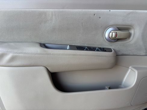 Used 2010 Nissan Versa 1.8 S w/ PWR Plus Pkg image 8