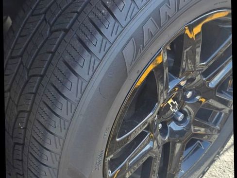 Used 2023 Chevrolet Silverado 1500 Custom image 9