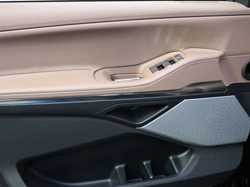 New 2026 Lincoln Navigator L Black Label AWD/4WD image 23